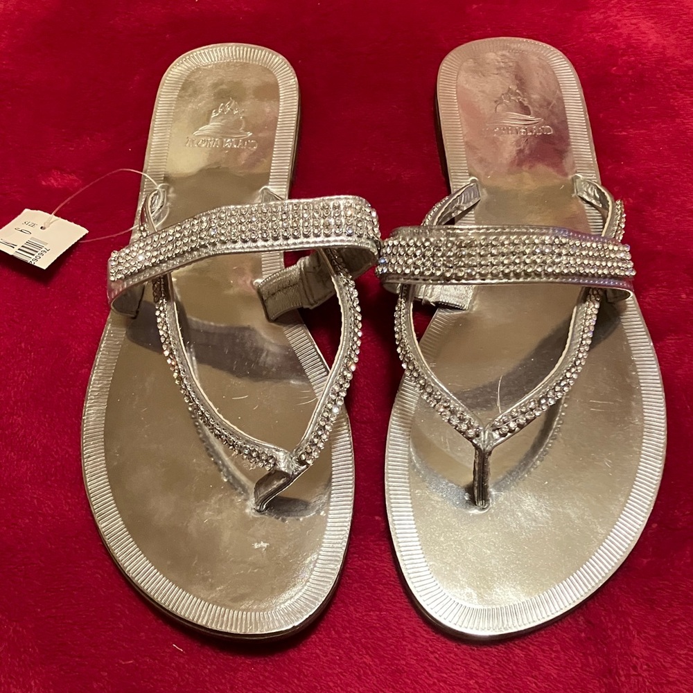 Aloha Island Silver Rhinestone Women's Slip-On Sandals
